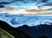 英雄联盟总决赛直播-英雄剧本，当勇士加时鏖战广东，小贾伦在英超之夜接管比赛