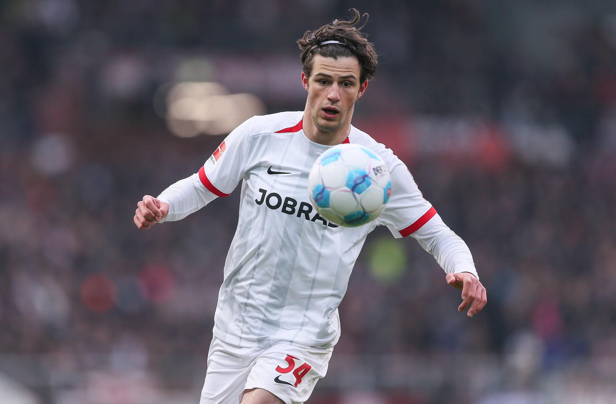 包含弗赖堡主帅:球队现状需调整,备战下一场的词条 包含弗赖堡主帅:球队现状需调整,备战下一场的词条