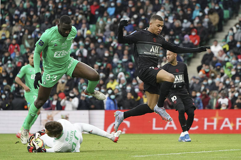 关于圣埃蒂安客场大捷,取得关键胜利的信息 关于圣埃蒂安客场大捷,取得关键胜利的信息