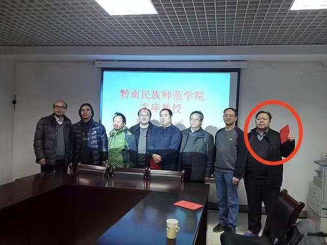 球队教练突然离世,球员深感惋惜,共同悼念的简单介绍 球队教练突然离世,球员深感惋惜,共同悼念的简单介绍