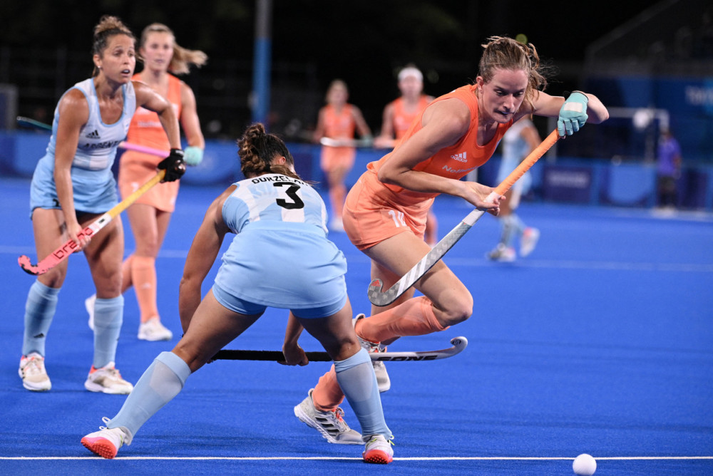 荷兰女子曲棍球队在比赛中取胜 荷兰女子曲棍球队在比赛中取胜