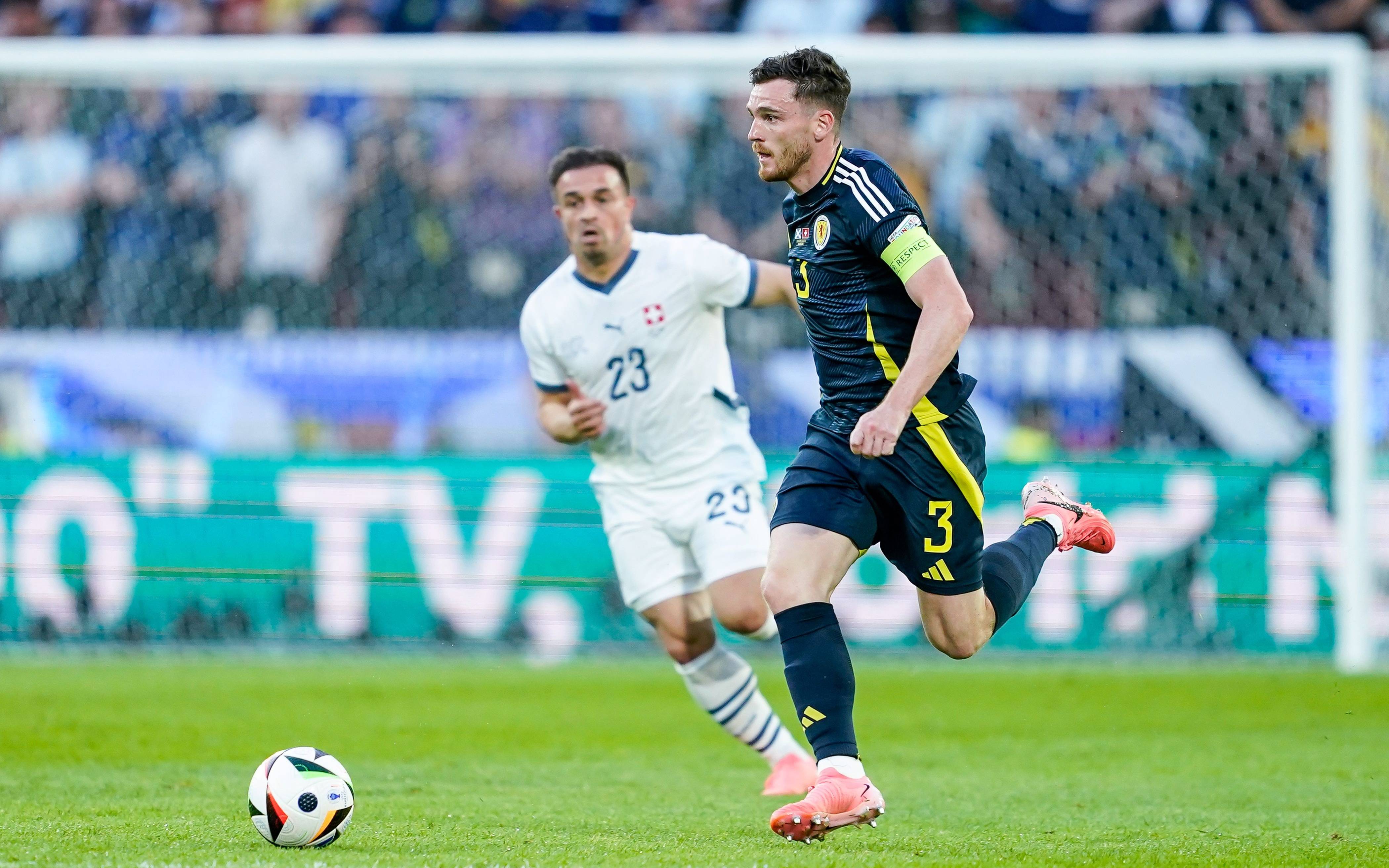 关于乌克兰队战无不胜,成功晋级欧洲赛场的信息 关于乌克兰队战无不胜,成功晋级欧洲赛场的信息