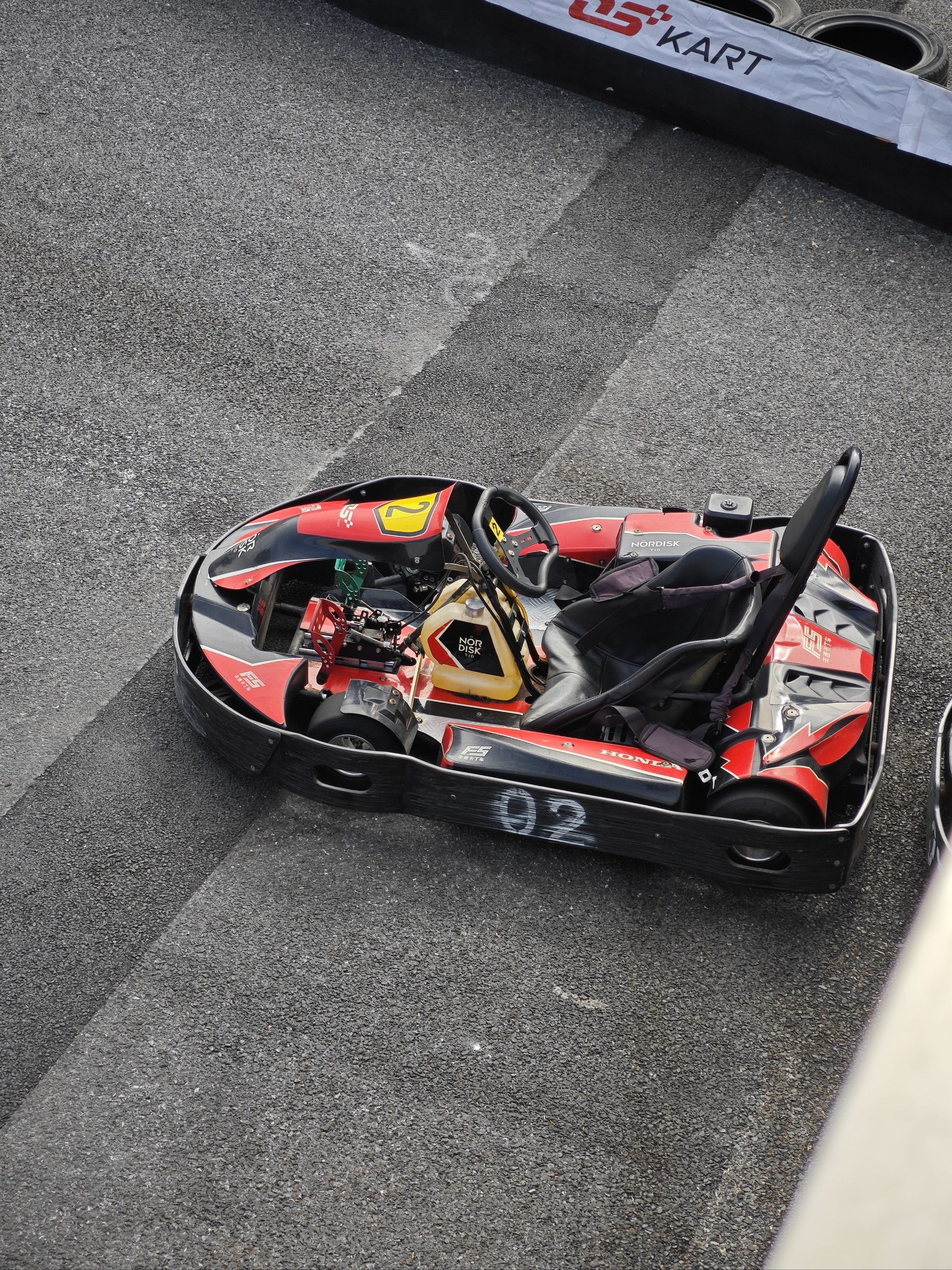 冷门频出！赛车战况跌宕起伏的简单介绍