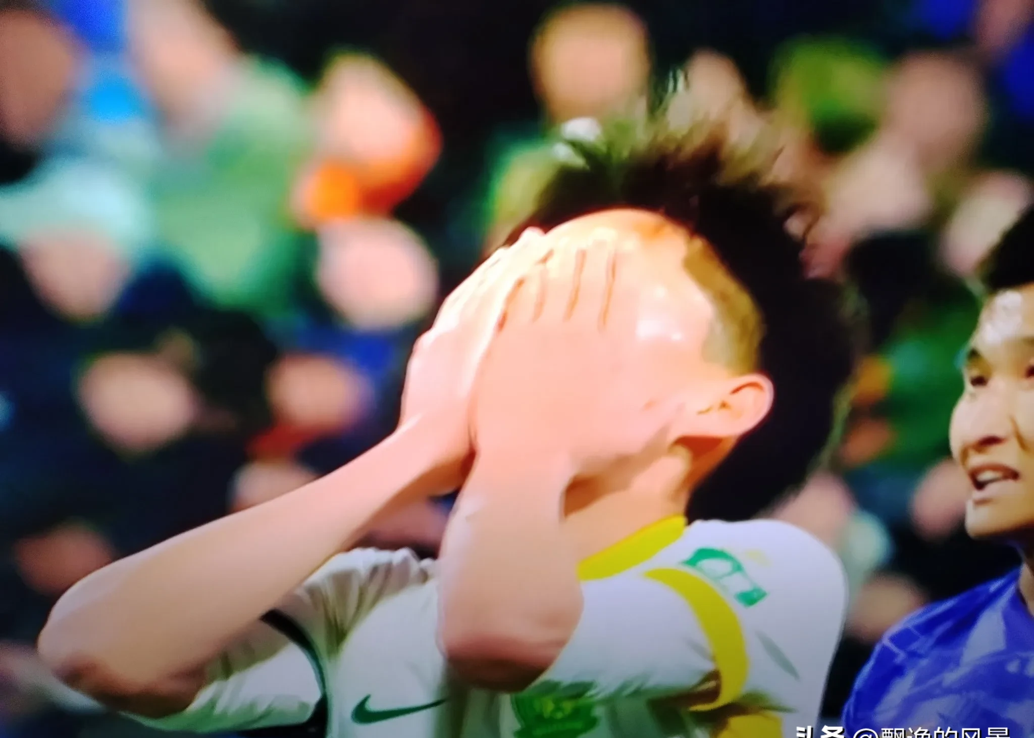 关于爆冷！足球强队意外出局震惊全场的信息