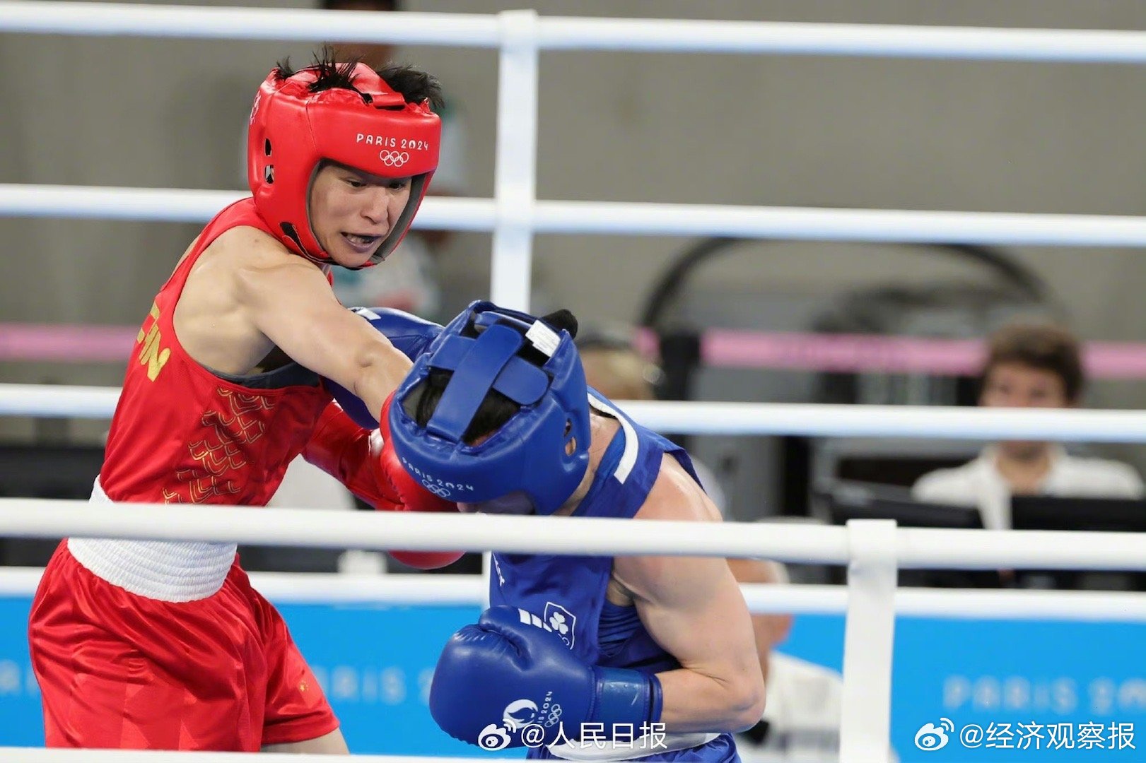 包含拳击赛后采访曝光，内幕引发热议的词条