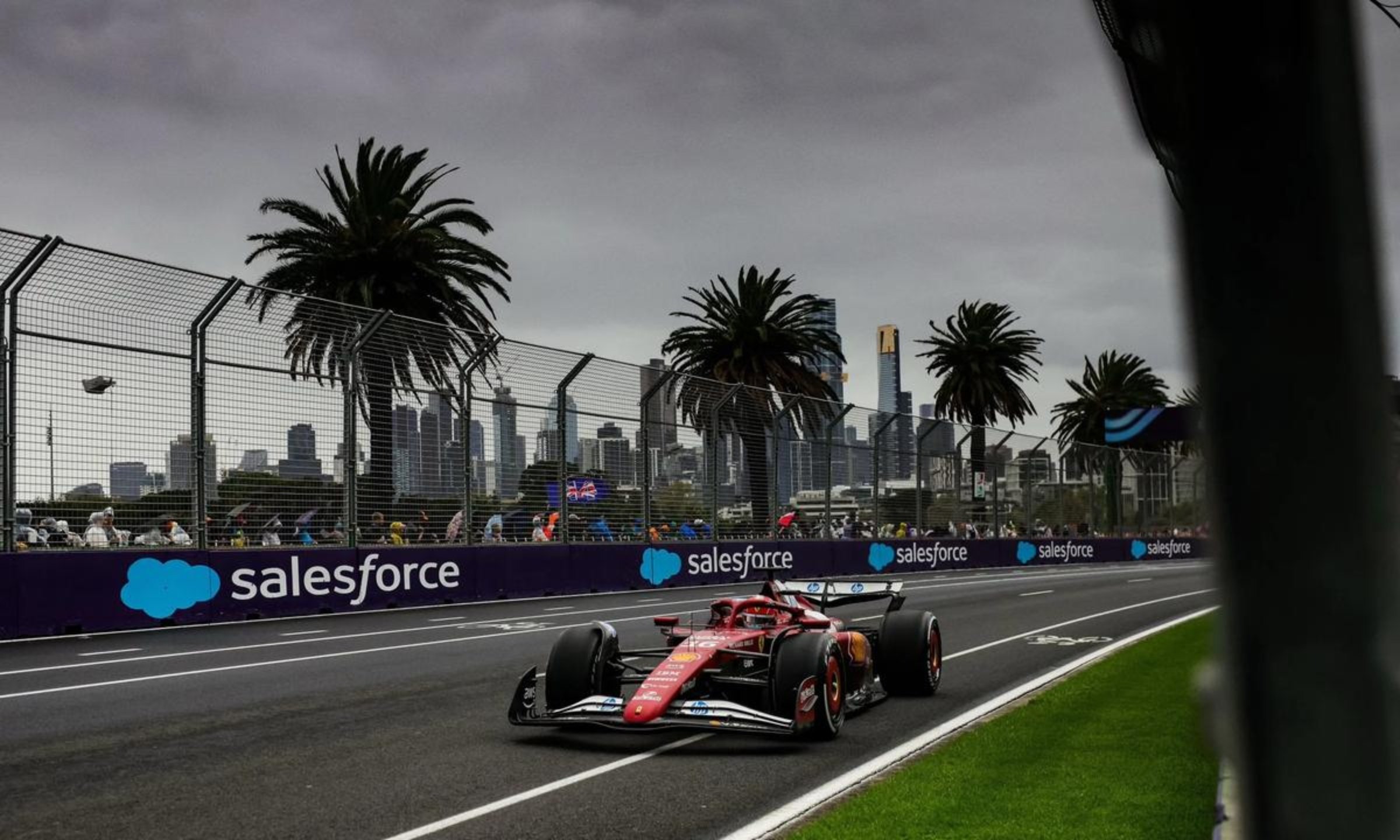 关于法拉利碾压威廉姆斯，汉密尔顿刷新纪录的信息