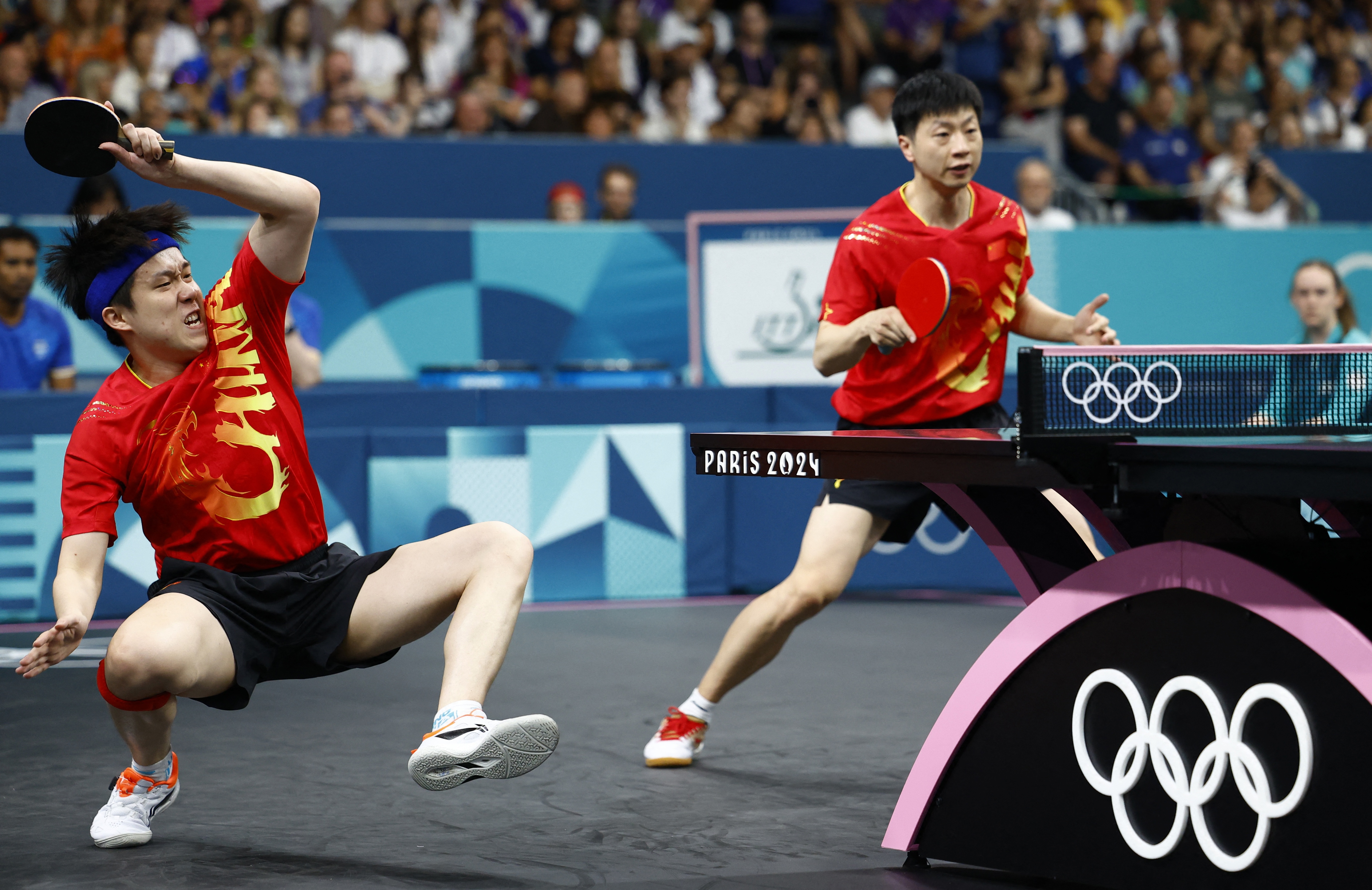 日本队险胜英格兰队,马龙状态火热 日本队险胜英格兰队,马龙状态火热