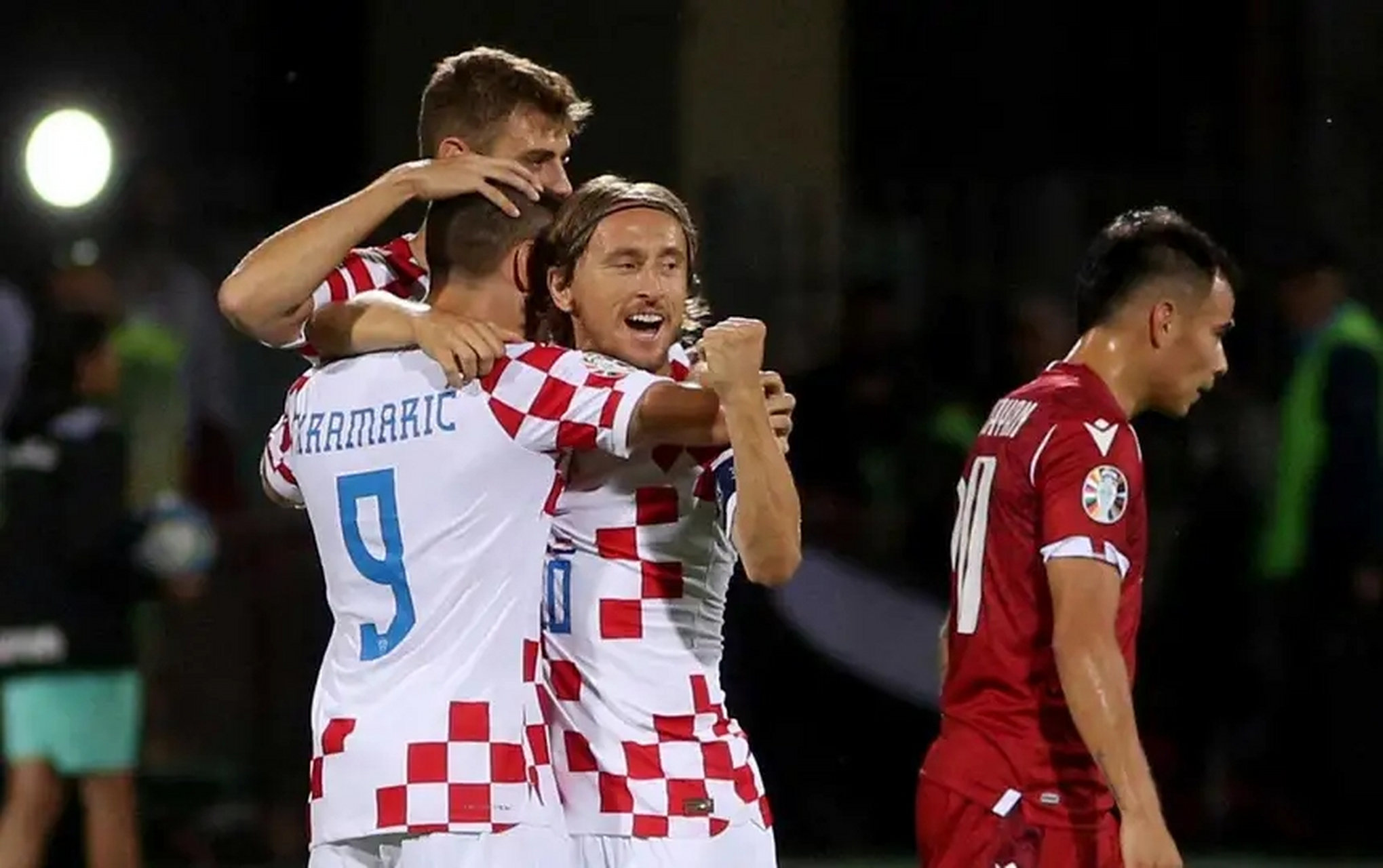 克罗地亚队表现抢眼，夺得连胜
