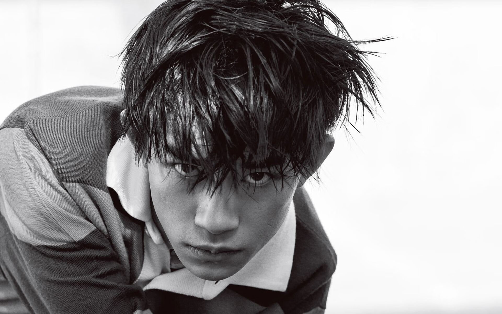 欧冠焦点战，伯纳乌王座上，弑神者粉碎宇宙开拓者